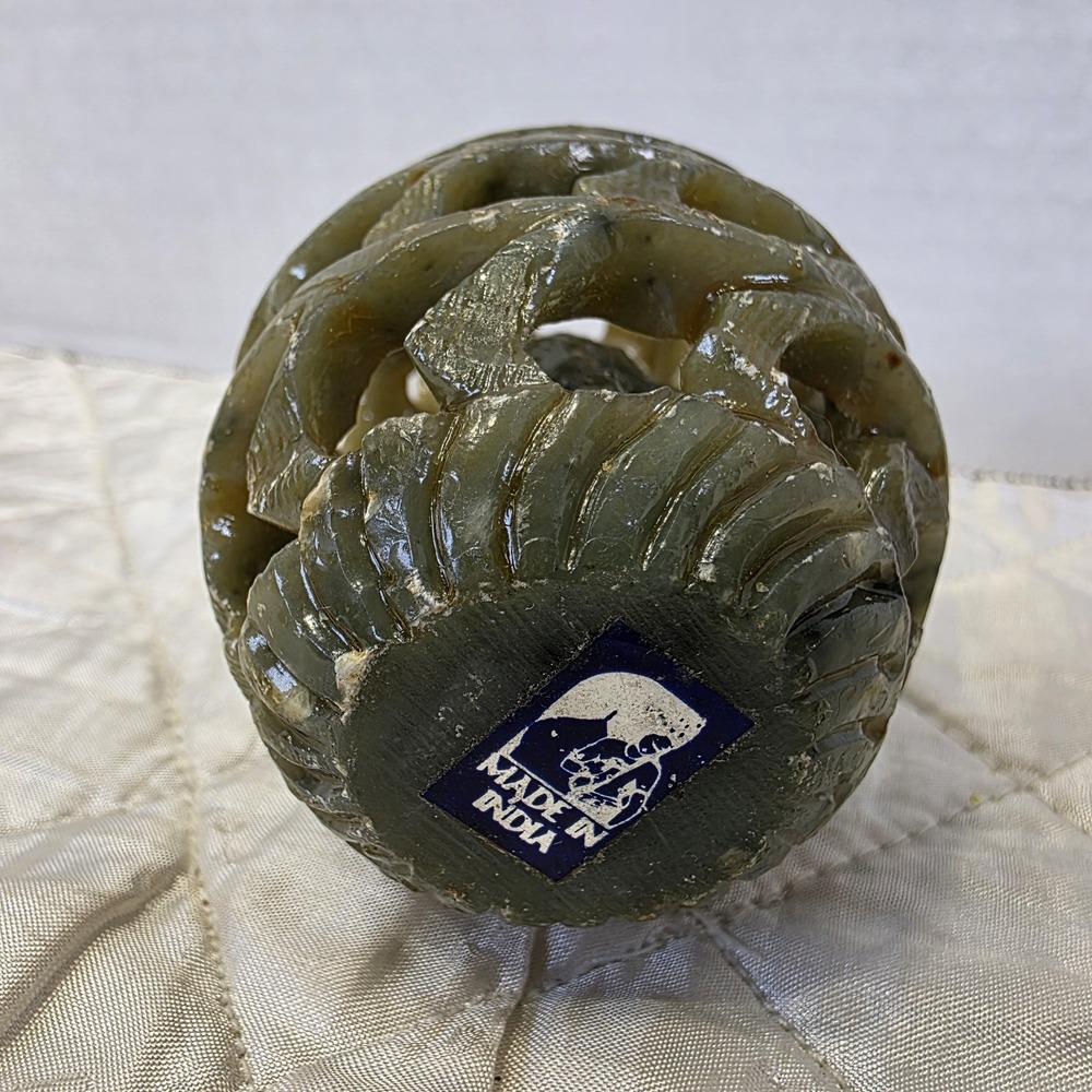 Carved Soapstone Egg With Owl Inside Excellent, Nice Size And Well Made - Picture 5 of 6